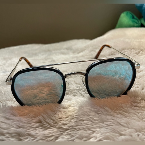 3 pairs of sunglasses Aerie by American eagle brand and Clair’s brand - Picture 2 of 9